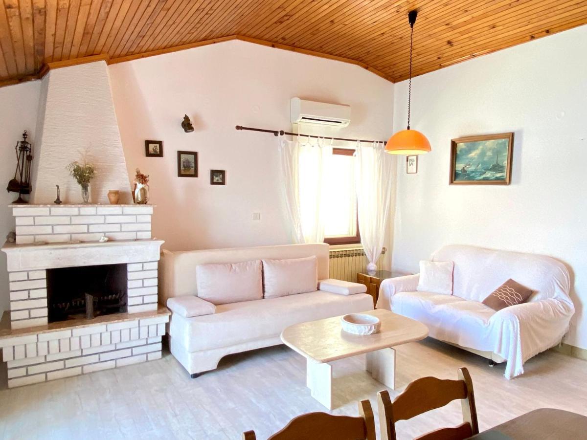 Guesthouse Gradina Lovište エクステリア 写真